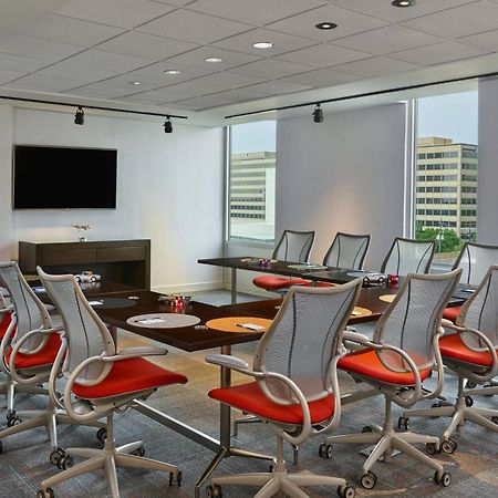 Aloft Houston By The Galleria Экстерьер фото