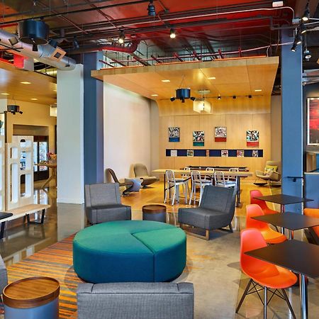 Aloft Houston By The Galleria Экстерьер фото