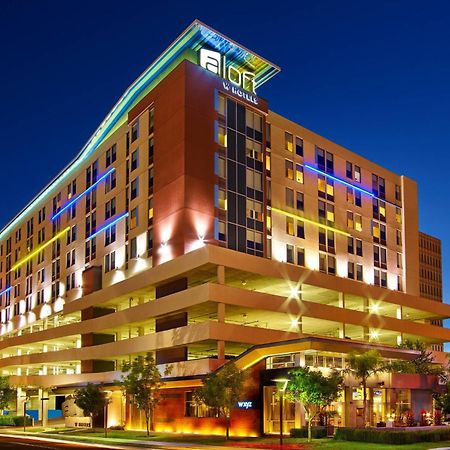 Aloft Houston By The Galleria Экстерьер фото
