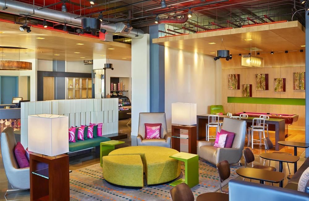 Aloft Houston By The Galleria Экстерьер фото